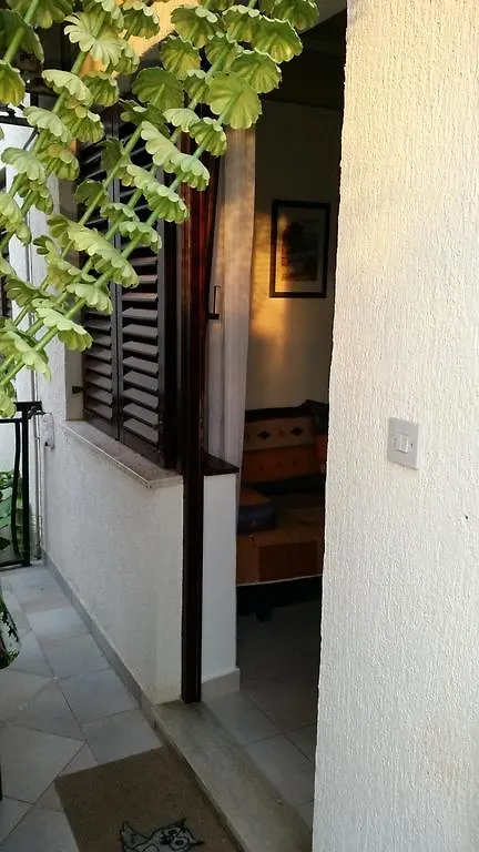 Apartments Danka Pula 0*,